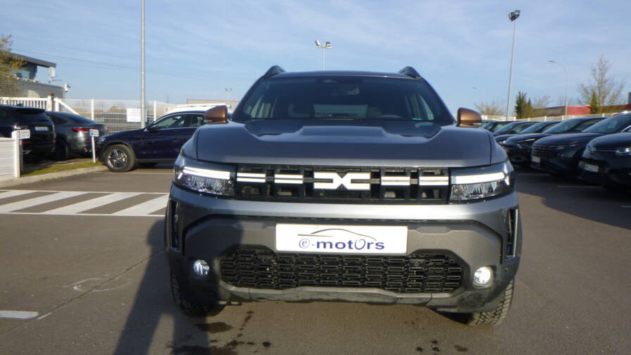 Mandataire Automobile neuf, recherche de Dacia Duster-tce-130-4x4-extreme - E-Motors