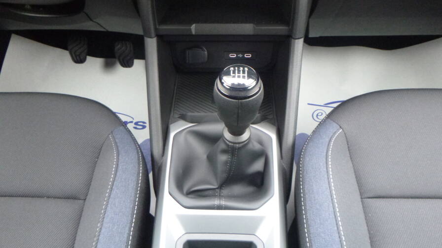 Mandataire Automobile neuf, recherche de Dacia Duster-eco-g-100-journey-plus-pack-city-plus-pack-cold - E-Motors