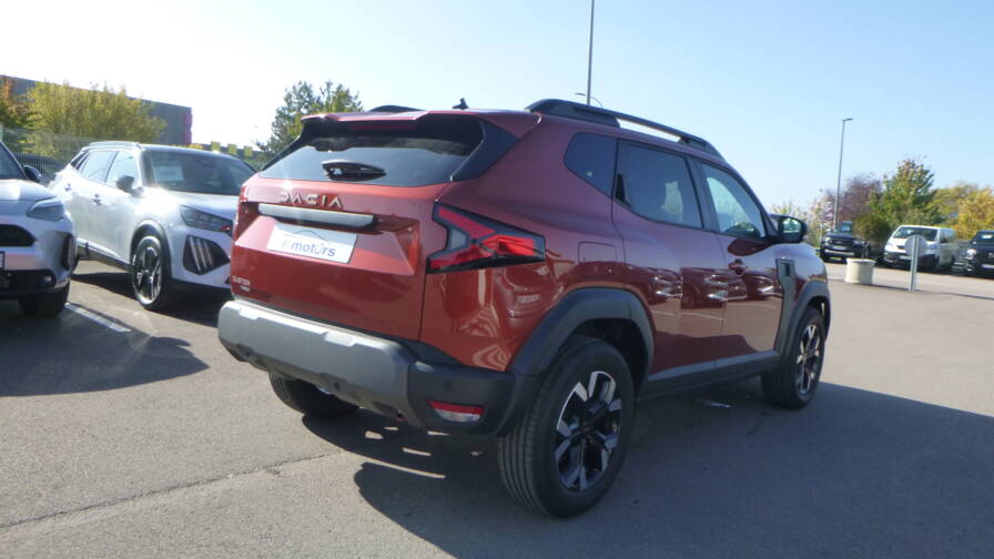 Mandataire Automobile neuf, recherche de Dacia Duster-hybrid-140-extreme-plus-si-ges-avant-chauffants - E-Motors