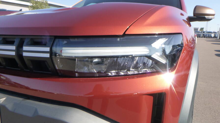 Mandataire Automobile neuf, recherche de Dacia Duster-hybrid-140-extreme-plus-si-ges-avant-chauffants - E-Motors