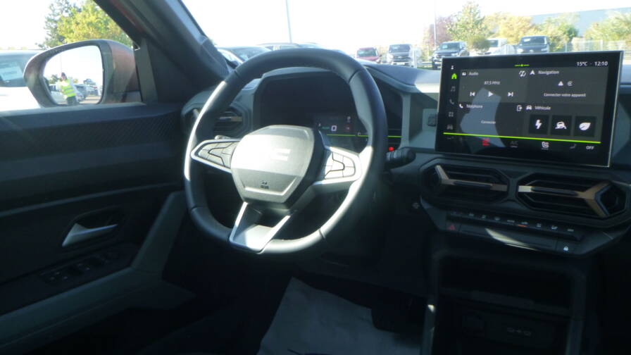 Mandataire Automobile neuf, recherche de Dacia Duster-hybrid-140-extreme-plus-si-ges-avant-chauffants - E-Motors