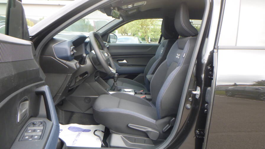 Mandataire Automobile neuf, recherche de Dacia Duster-eco-g-100-journey-plus-pack-city-plus-pack-cold - E-Motors