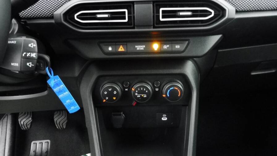 Mandataire Automobile occasion, recherche de Dacia Jogger-1-0-eco-g-100ch-expression-7-places-24 - E-Motors