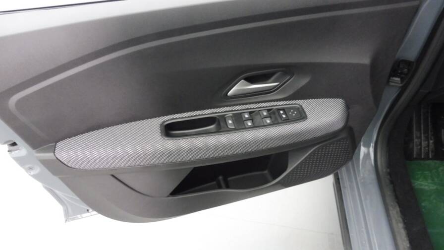 Mandataire Automobile occasion, recherche de Dacia Jogger-1-0-eco-g-100ch-expression-7-places-24 - E-Motors