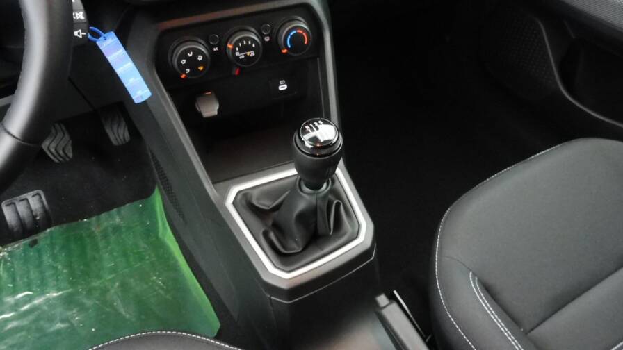 Mandataire Automobile neuf, recherche de Dacia Jogger-1-0-eco-g-100ch-expression-7-places-24 - E-Motors