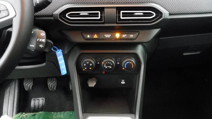 Mandataire Automobile occasion, recherche de Dacia Jogger-1-0-eco-g-100ch-expression-7-places-24 - E-Motors