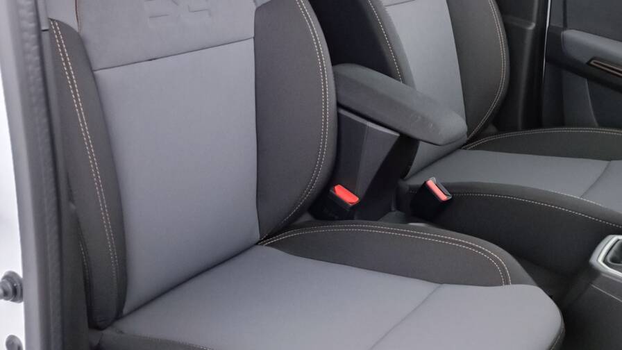 Mandataire Automobile neuf, recherche de Dacia Jogger-1-0-eco-g-100ch-extr-me-7pl - E-Motors