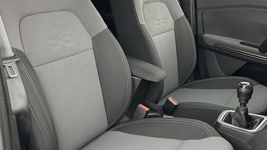 Mandataire Automobile neuf, recherche de Dacia Jogger-1-0-eco-g-100ch-extr-me-7pl - E-Motors