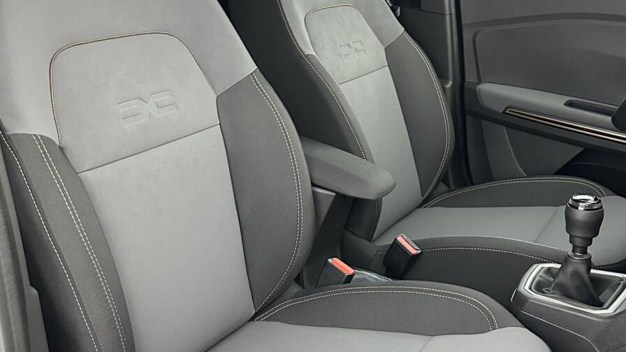 Mandataire Automobile neuf, recherche de Dacia Jogger-1-0-eco-g-100ch-extr-me-7pl - E-Motors