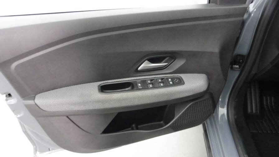 Mandataire Automobile occasion, recherche de Dacia Jogger-1-0-tce-110ch-expression-7-places-24 - E-Motors
