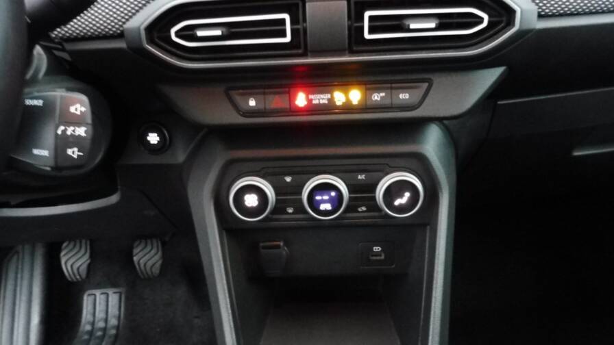 Mandataire Automobile occasion, recherche de Dacia Jogger-1-0-tce-110ch-expression-7-places-24 - E-Motors