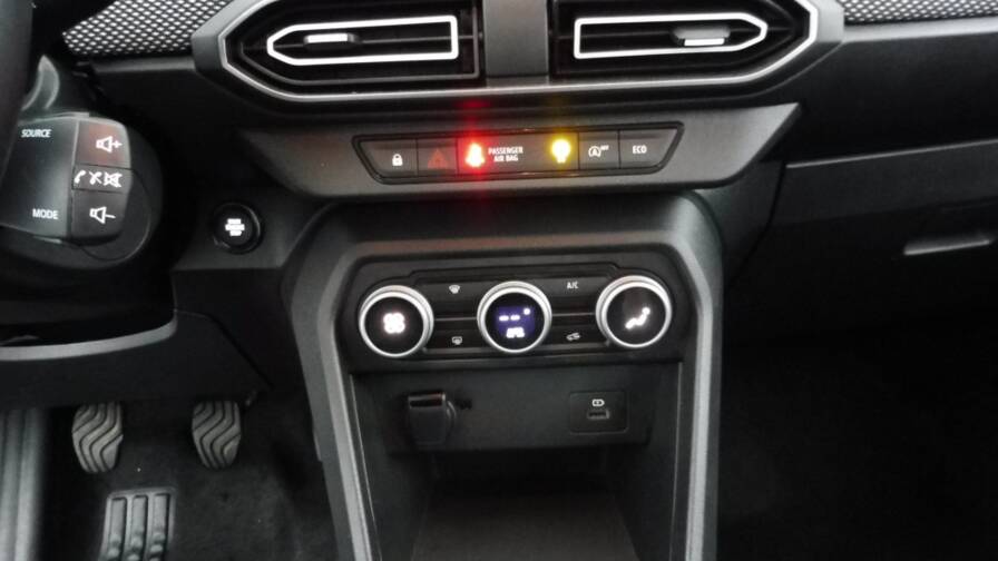 Mandataire Automobile occasion, recherche de Dacia Jogger-1-0-tce-110ch-expression-7-places-24 - E-Motors