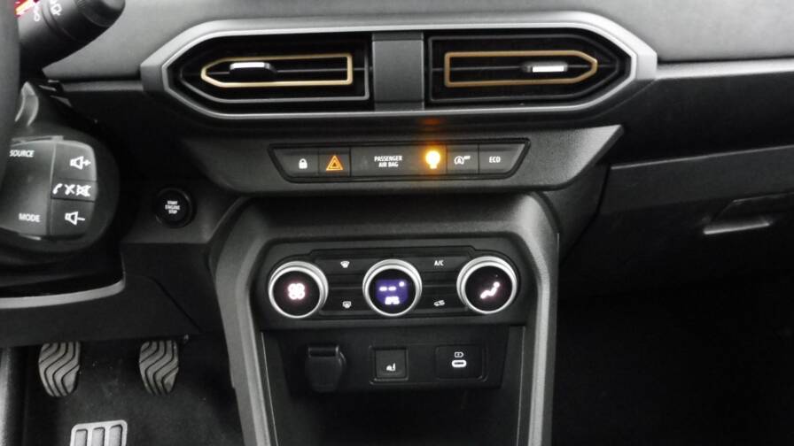 Mandataire Automobile neuf, recherche de Dacia Jogger-1-0-tce-110ch-extreme-7-places-24 - E-Motors