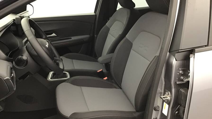 Mandataire Automobile occasion, recherche de Dacia Jogger-eco-g-100-7-places-extreme - E-Motors