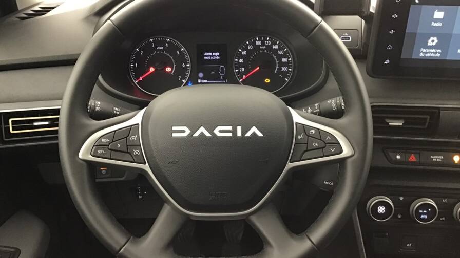 Mandataire Automobile occasion, recherche de Dacia Jogger-eco-g-100-7-places-extreme - E-Motors
