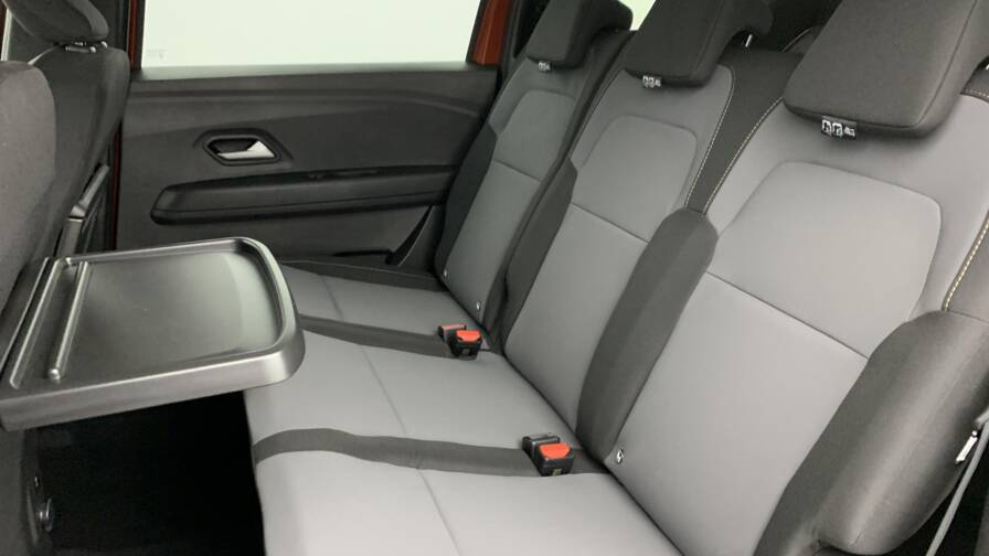 Mandataire Automobile neuf, recherche de Dacia Jogger-eco-g-100-7-places-gsr2-extreme-plus - E-Motors