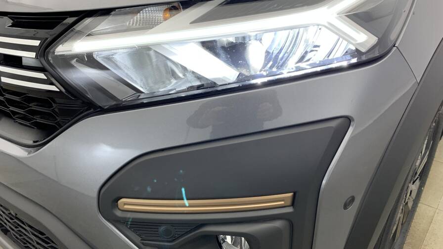 Mandataire Automobile neuf, recherche de Dacia Jogger-eco-g-100-7-places-gsr2-extreme-plus - E-Motors