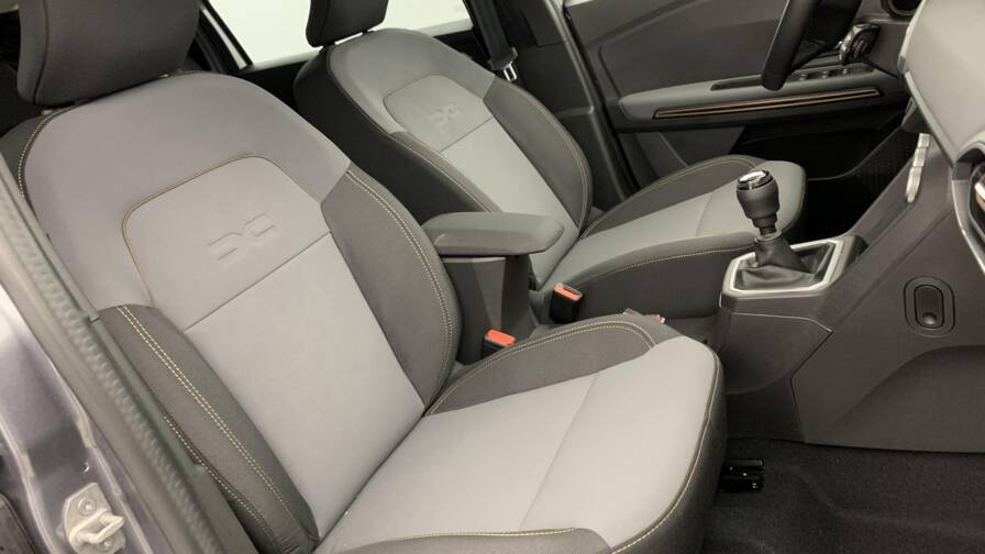 Mandataire Automobile neuf, recherche de Dacia Jogger-eco-g-100-7-places-gsr2-extreme-plus - E-Motors