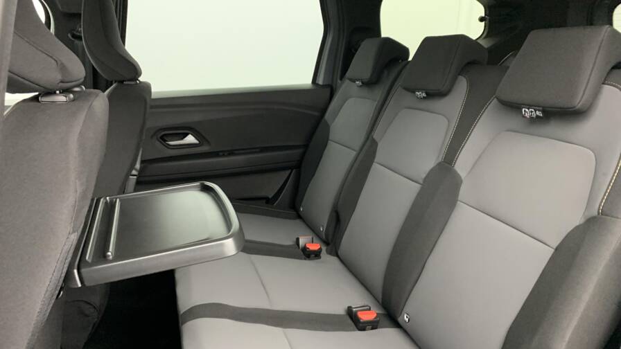 Mandataire Automobile neuf, recherche de Dacia Jogger-eco-g-100-7-places-gsr2-extreme-plus - E-Motors