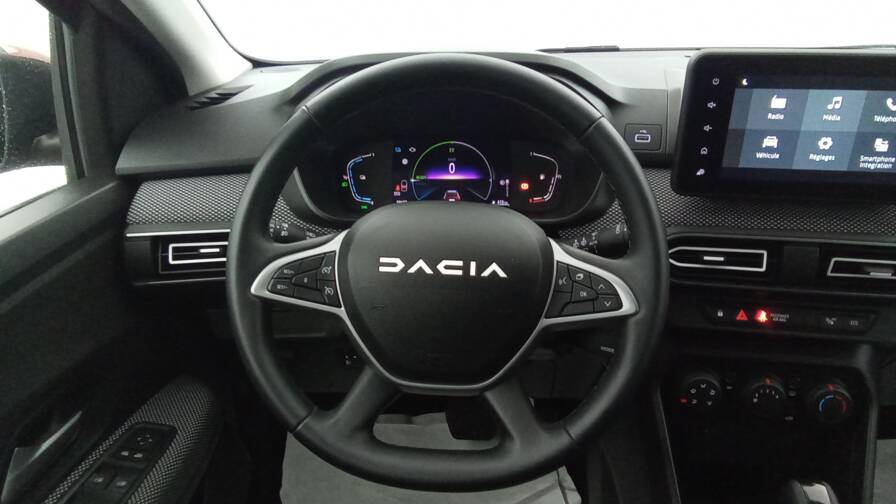 Mandataire Automobile occasion, recherche de Dacia Jogger-hybrid-140-7-places-expression - E-Motors