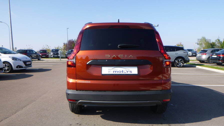 Mandataire Automobile neuf, recherche de Dacia Jogger-eco-g-100-7-places-extreme-plus-plus-si-ges-av-chauffants - E-Motors