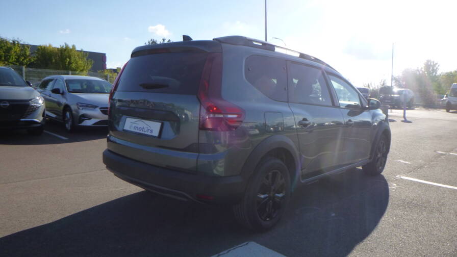 Mandataire Automobile neuf, recherche de Dacia Jogger-eco-g-100-7-places-extreme-plus-plus-si-ges-av-chauffants - E-Motors