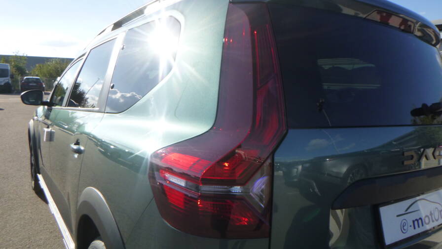 Mandataire Automobile neuf, recherche de Dacia Jogger-eco-g-100-7-places-extreme-plus-plus-si-ges-av-chauffants - E-Motors