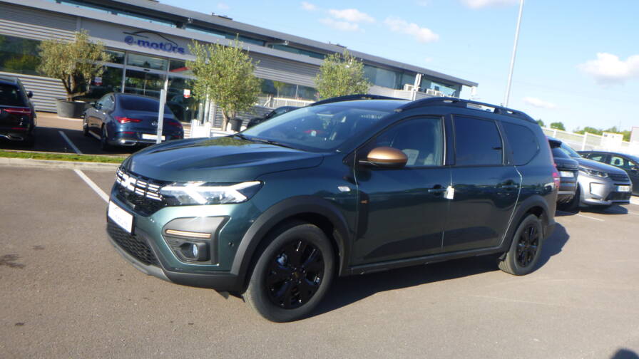 Mandataire Automobile neuf, recherche de Dacia Jogger-eco-g-100-7-places-extreme-plus-plus-si-ges-av-chauffants - E-Motors