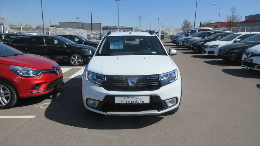 Avis-mandataire-auto-Emotors-Dacia-Logan-mcv-Stepway-tce-90.