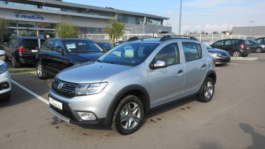 Avis-mandataire-auto-Emotors-Dacia-Sandero-Stepway-tce-90.