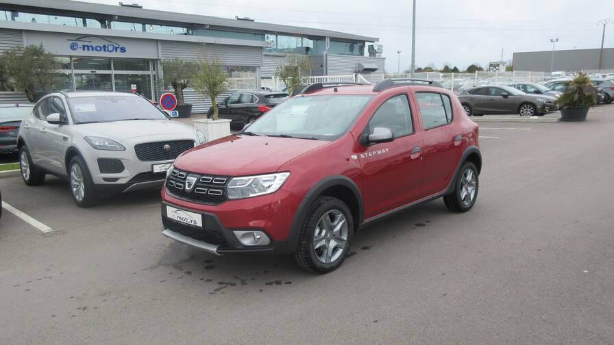 Avis-mandataire-auto-Emotors-Dacia-Sandero-Stepway-tce-90.