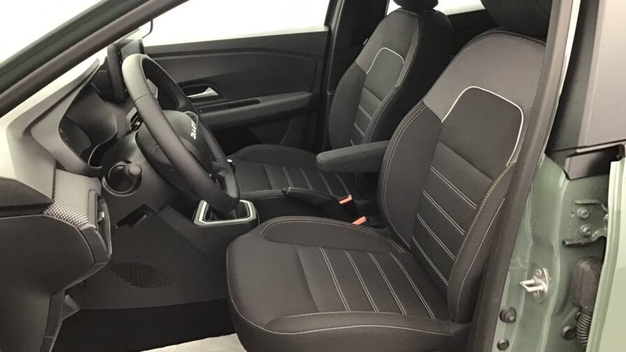 Mandataire Automobile occasion, recherche de Dacia Sandero-eco-g-100-gsr2-stepway-expression5-portes-vp-essence-ou-gaz042024-en-cours - E-Motors