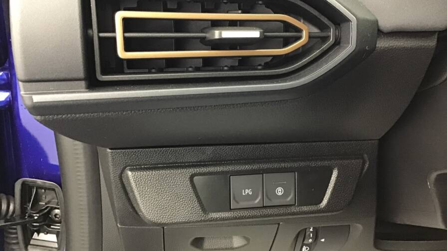 Mandataire Automobile occasion, recherche de Dacia Sandero-eco-g-100-gsr2-stepway-extreme-plus-5-portes-vp-essence-ou-gaz042024-en-cours - E-Motors