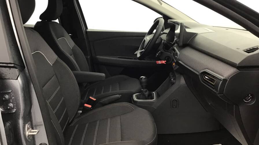 Mandataire Automobile occasion, recherche de Dacia Sandero-tce-90-gsr2-stepway-expression5-portes-vp-essence-sans-plomb - E-Motors