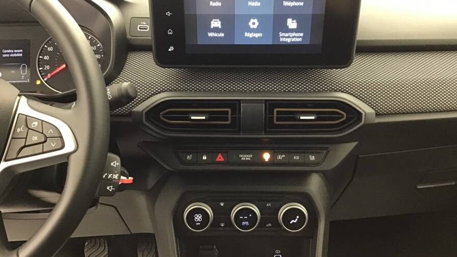 Mandataire Automobile occasion, recherche de Dacia Sandero-tce-90-gsr2-stepway-expression5-portes-vp-essence-sans-plomb - E-Motors