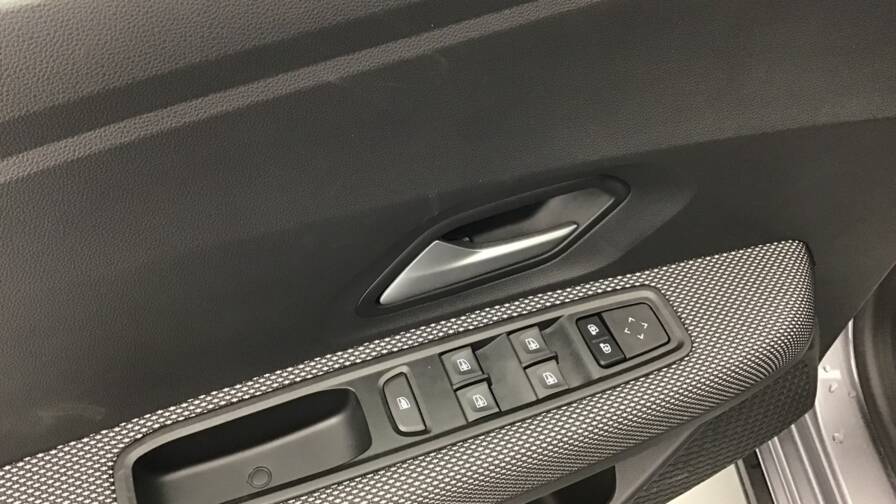 Mandataire Automobile occasion, recherche de Dacia Sandero-tce-90-gsr2-stepway-expression5-portes-vp-essence-sans-plomb - E-Motors