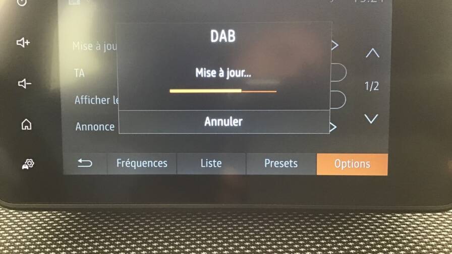 Mandataire Automobile occasion, recherche de Dacia Sandero-tce-90-gsr2-stepway-expression5-portes-vp-essence-sans-plomb - E-Motors