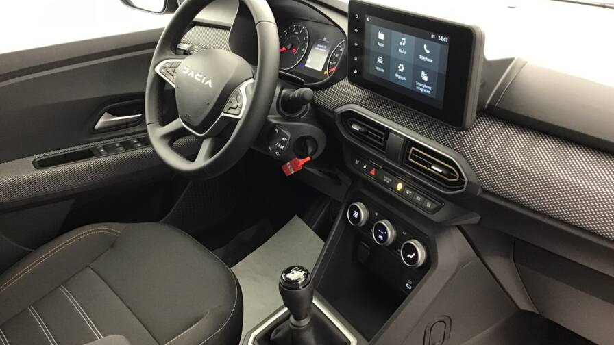 Mandataire Automobile occasion, recherche de Dacia Sandero-tce-90-gsr2-stepway-expression5-portes-vp-essence-sans-plomb - E-Motors