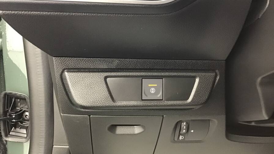 Mandataire Automobile occasion, recherche de Dacia Sandero-tce-90-gsr2-stepway-expression5-portes-vp-essence-sans-plomb - E-Motors