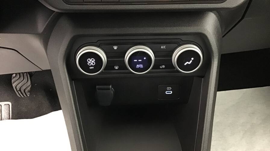 Mandataire Automobile occasion, recherche de Dacia Sandero-tce-90-gsr2-stepway-expression5-portes-vp-essence-sans-plomb - E-Motors