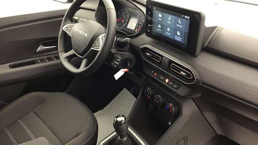 Mandataire Automobile occasion, recherche de Dacia Sandero-tce-90-gsr2-stepway-expression5-portes-vp-essence-sans-plomb - E-Motors