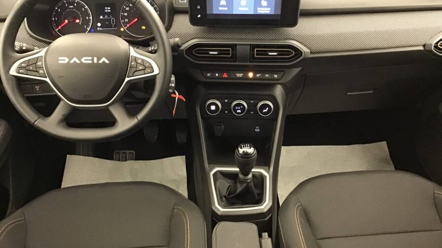 Mandataire Automobile occasion, recherche de Dacia Sandero-tce-90-gsr2-stepway-expression5-portes-vp-essence-sans-plomb - E-Motors