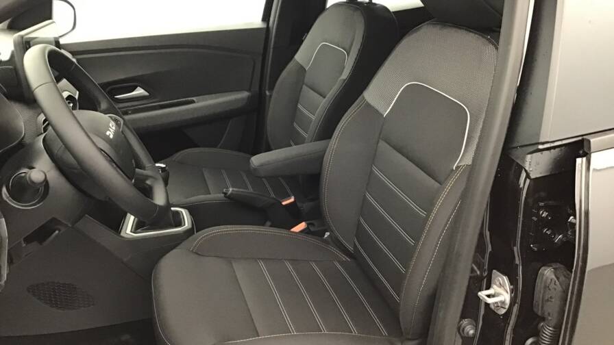 Mandataire Automobile occasion, recherche de Dacia Sandero-tce-90-gsr2-stepway-expression5-portes-vp-essence-sans-plomb - E-Motors