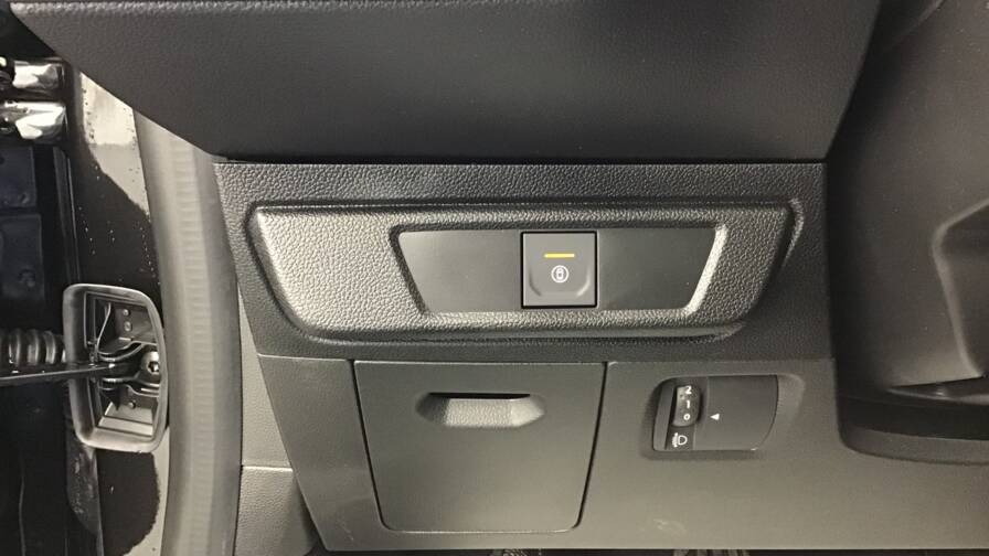 Mandataire Automobile occasion, recherche de Dacia Sandero-tce-90-gsr2-stepway-expression5-portes-vp-essence-sans-plomb - E-Motors