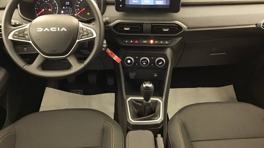 Mandataire Automobile occasion, recherche de Dacia Sandero-tce-90-gsr2-stepway-expression5-portes-vp-essence-sans-plomb - E-Motors