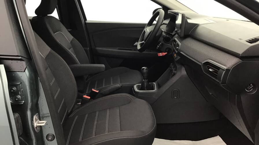 Mandataire Automobile occasion, recherche de Dacia Sandero-tce-90-gsr2-stepway-expression5-portes-vp-essence-sans-plomb - E-Motors
