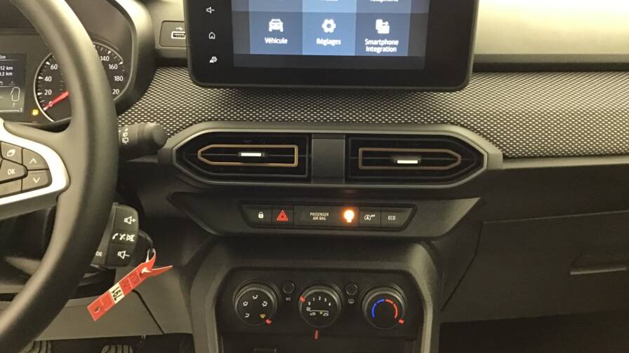 Mandataire Automobile occasion, recherche de Dacia Sandero-tce-90-gsr2-stepway-expression5-portes-vp-essence-sans-plomb - E-Motors