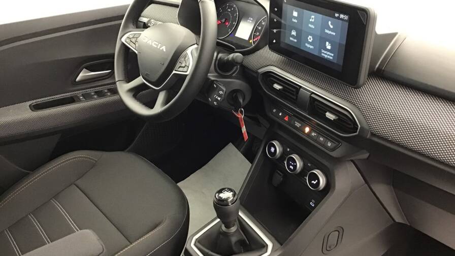 Mandataire Automobile occasion, recherche de Dacia Sandero-tce-90-gsr2-stepway-expression5-portes-vp-essence-sans-plomb - E-Motors