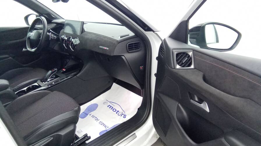 Mandataire Automobile occasion, recherche de Ds Ds3-crossback-puretech-130-eat8-performance-line - E-Motors