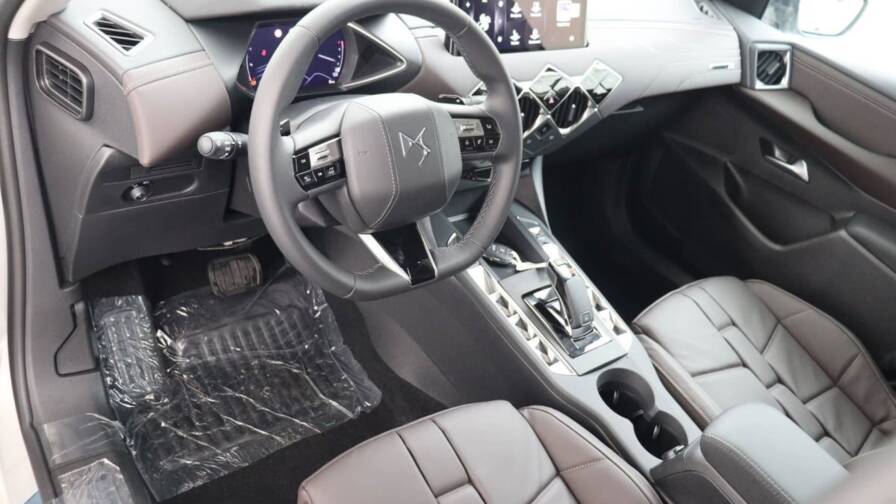 Mandataire Automobile neuf, recherche de Ds Ds3-puretech-130-eat-8-antoine-de-saint-exupery - E-Motors